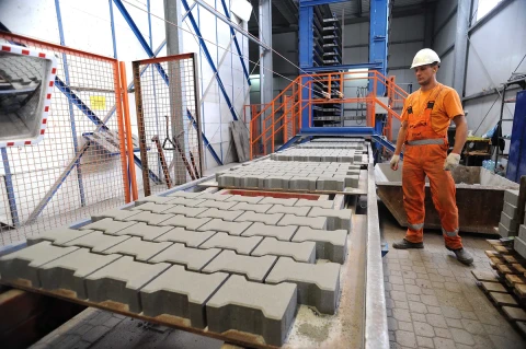 Proces produkcji kostki brukowej