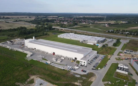 Prefabrykacja ścienna z keramzytobetonu – nowoczesne podejście firmy Formee do budownictwa