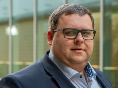 Synergia nauki i przemysłu kluczem do zrównoważonego rozwoju sektora budowlanego – komentarz dra hab. inż. Łukasza Klapiszewskiego, profesora Politechniki Poznańskiej