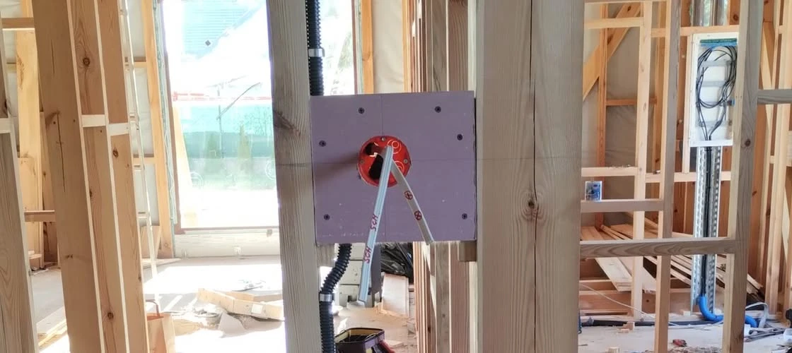 Puszki elektryczne do domów szkieletowych 