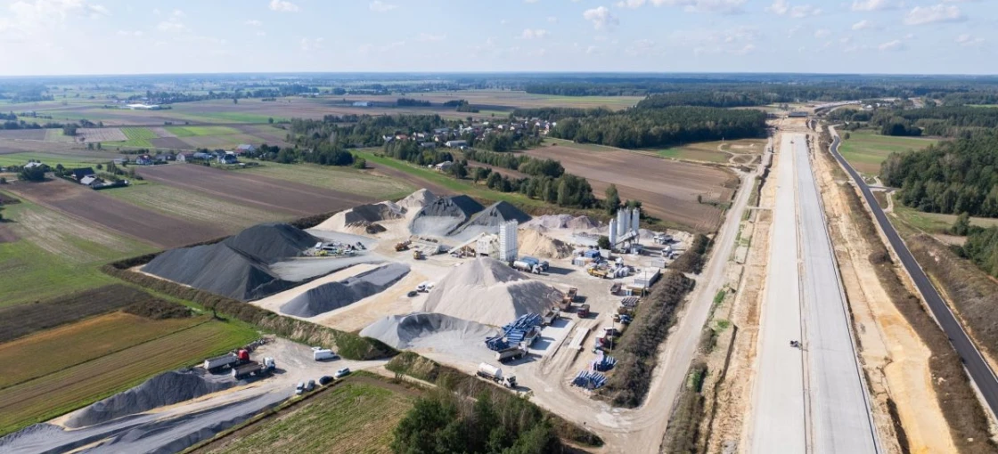 Pionierski krok w dekarbonizacji budownictwa - autostrada z betonu niskoemisyjnego