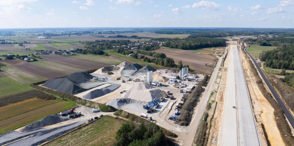 ​Pionierski krok w dekarbonizacji budownictwa - autostrada z betonu niskoemisyjnego