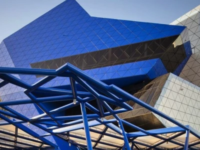 Aluminium w nowoczesnej architekturze